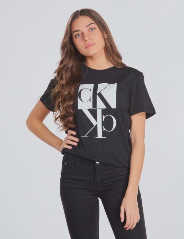 Calvin Klein Mirror Monogram T Shirt T-Paita Musta