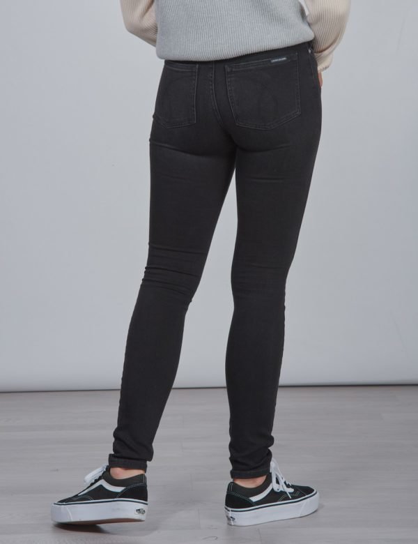 Calvin Klein Skinny Hr Worn Black Str Farkut Musta