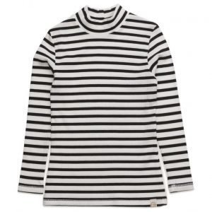 CostBart Astrid Long Sleeve T-Shirt