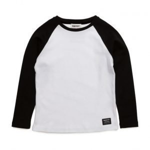 CostBart Nasim Long Sleeve T-Shirt