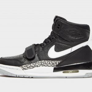 Jordan Legacy 312 Musta