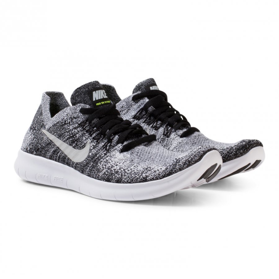 Nike Black Junior Flyknit 2 Free Run Trainers Urheilukengät