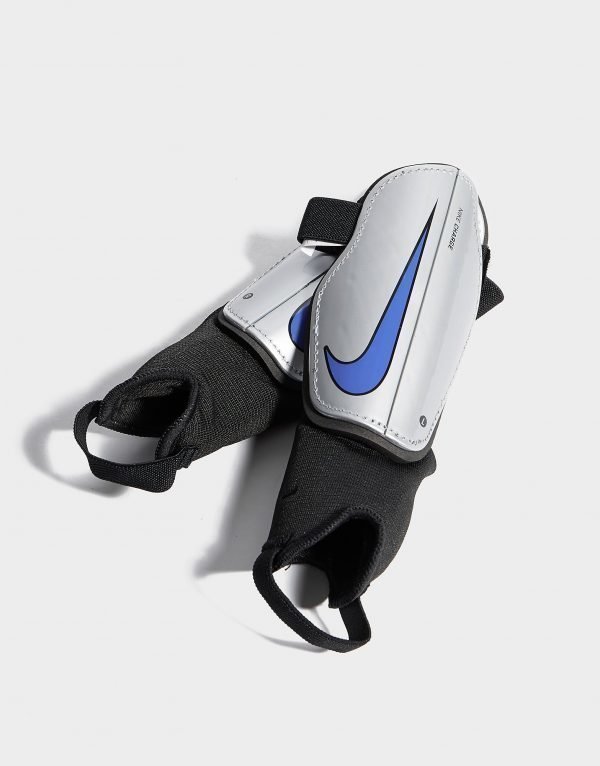 Nike Charge 2.0 Shin Guards Hopea