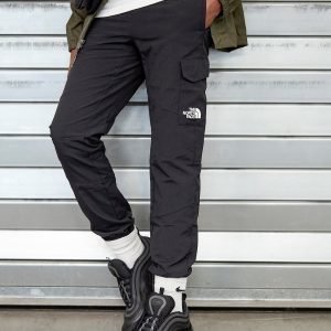 The North Face Woven Cargo Housut Musta