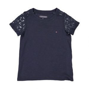 Tommy Hilfiger T-paita